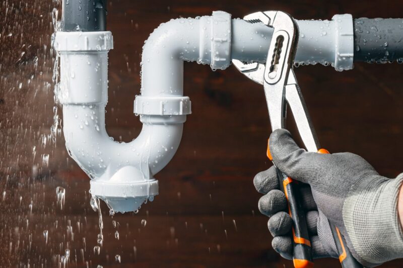 Top Sink Plumbing Issues and How to Fix Them
